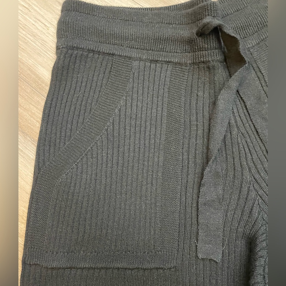 Splendid Georgie Ribbed Wide Leg Crop Sweater Pants NWT - Picture 10 of 16
